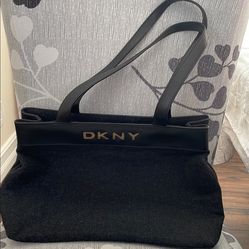 DKNY Black / grayWomen's Tote Bag size 11x16. Material not leather. Great accent